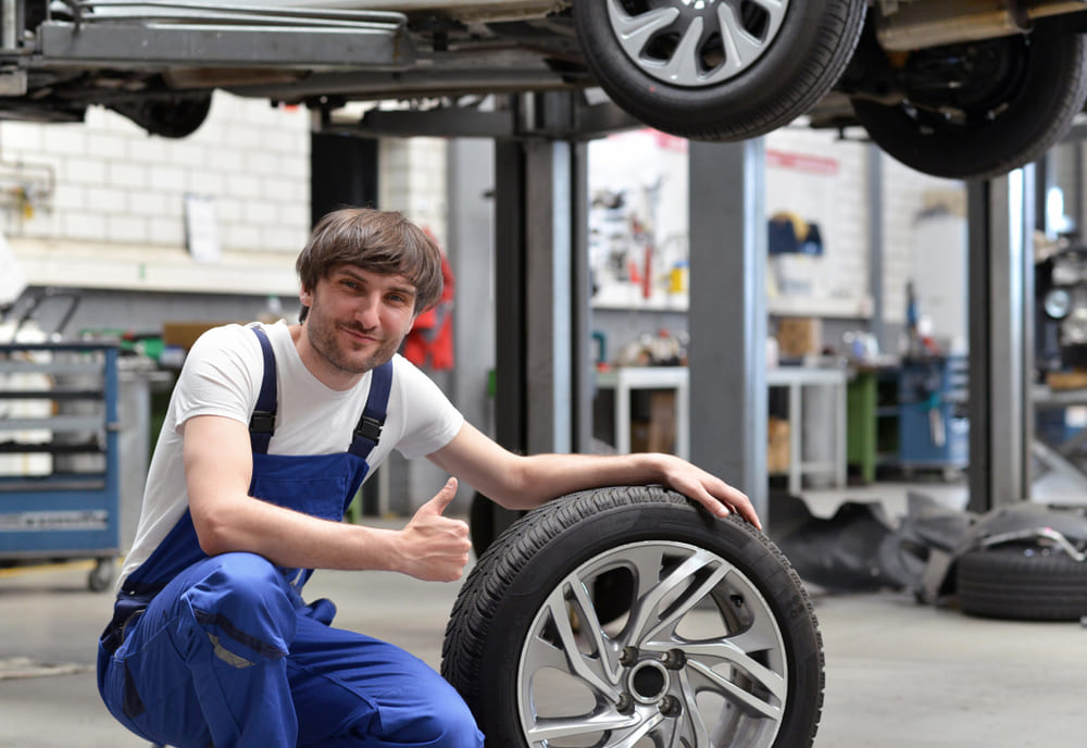 Why Should You Take Your Vehicle to Professional Auto Mechanics in Santa Cruz, CA?